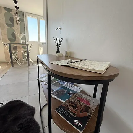 Petit Refuge Dijonnais 아파트 디종